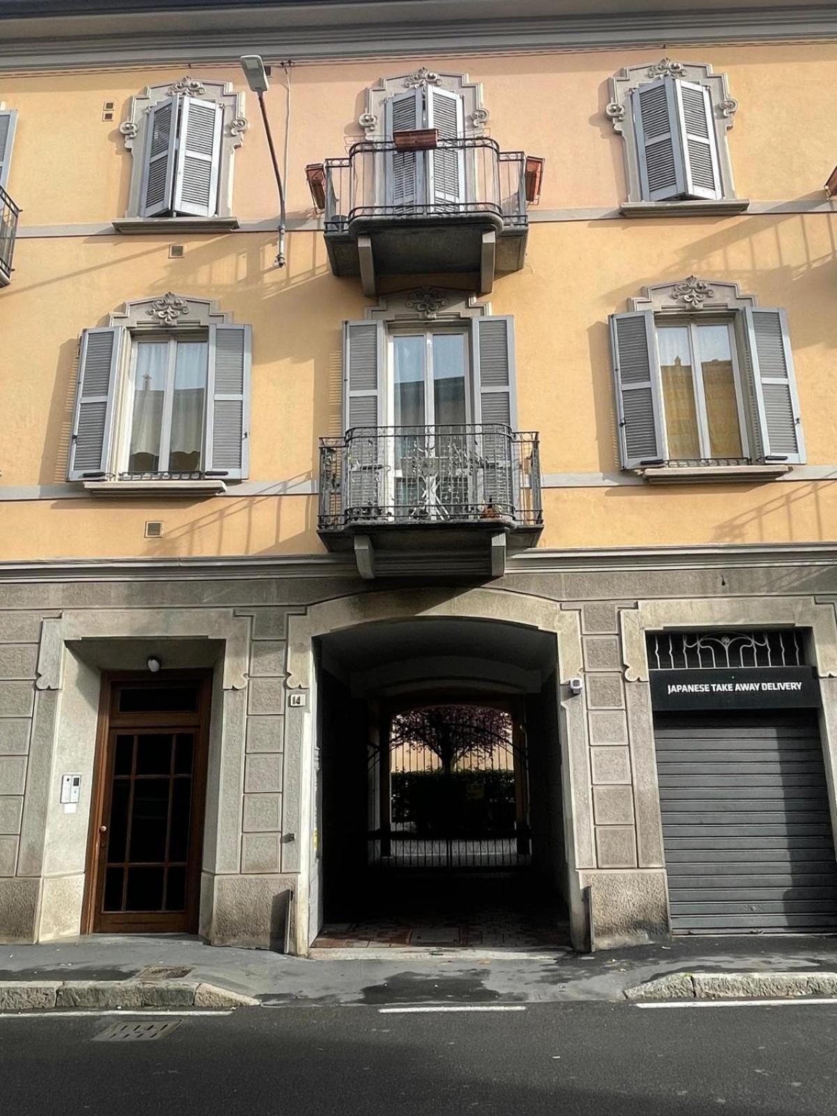 Gelsomino Appartamento Con Posto Auto Nel Centro Di Monza Kültér fotó